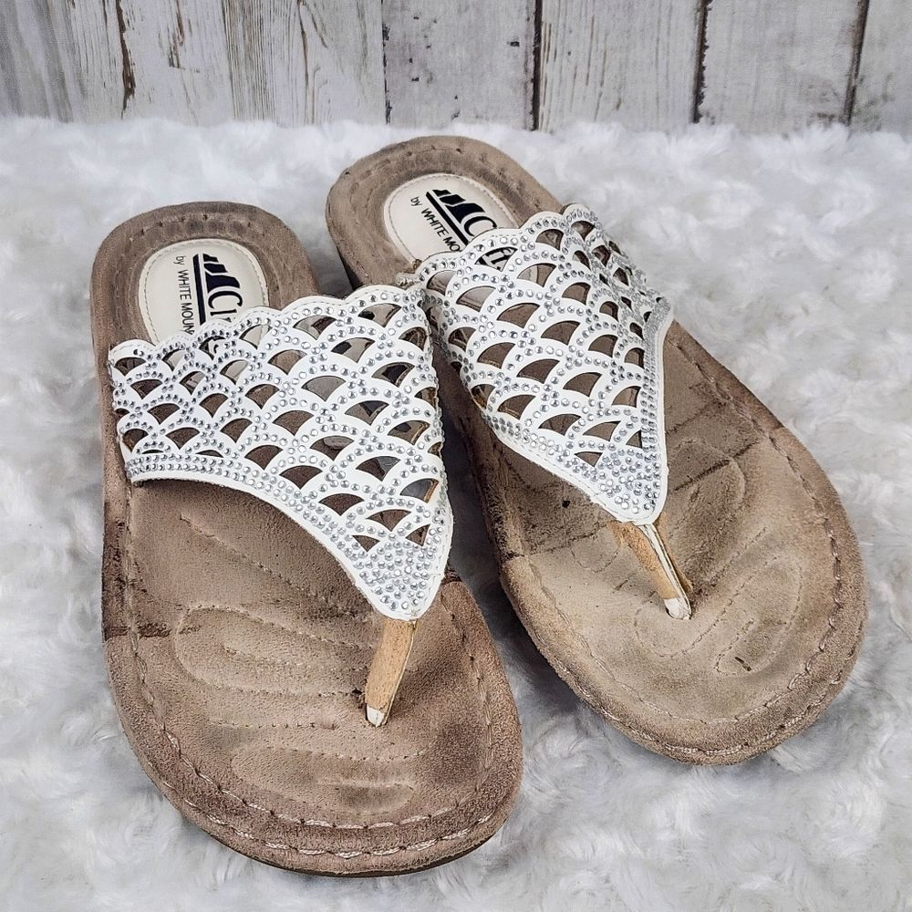 Cliffs by White Mountain Cameo Rhinestone Sandals White Size 6